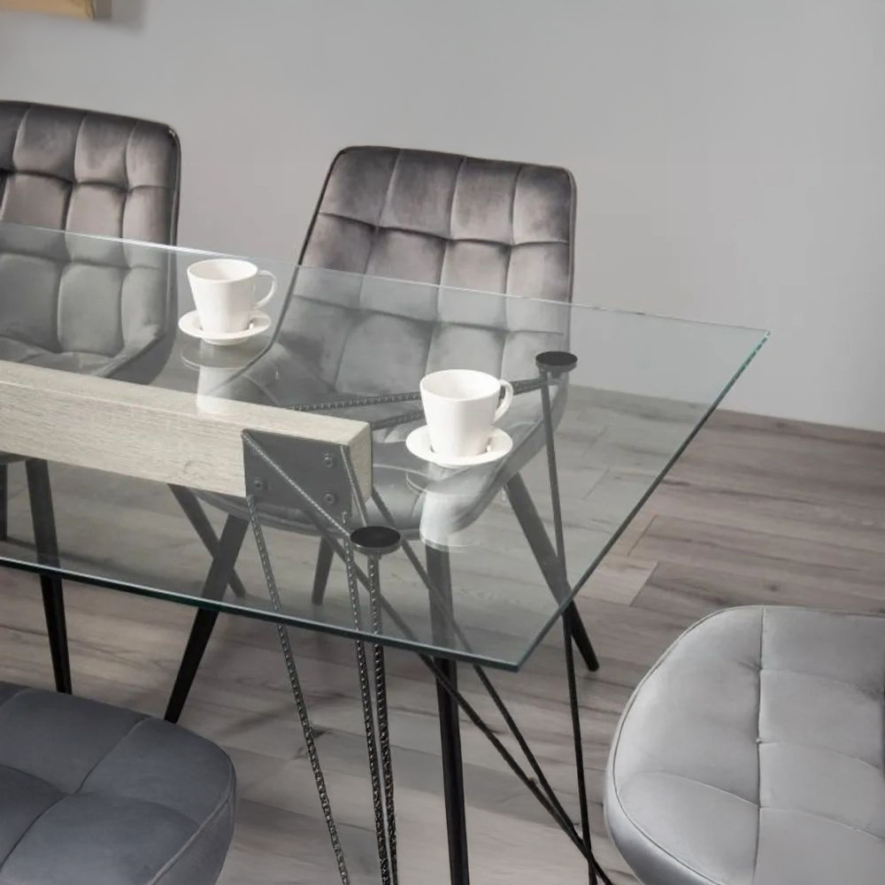 HOW TO CLEAN YOUR GLASS TABLE STREAK FREE